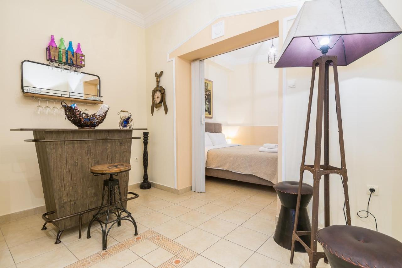 Bed and Breakfast Family House Next To Acropolis Афины Экстерьер фото